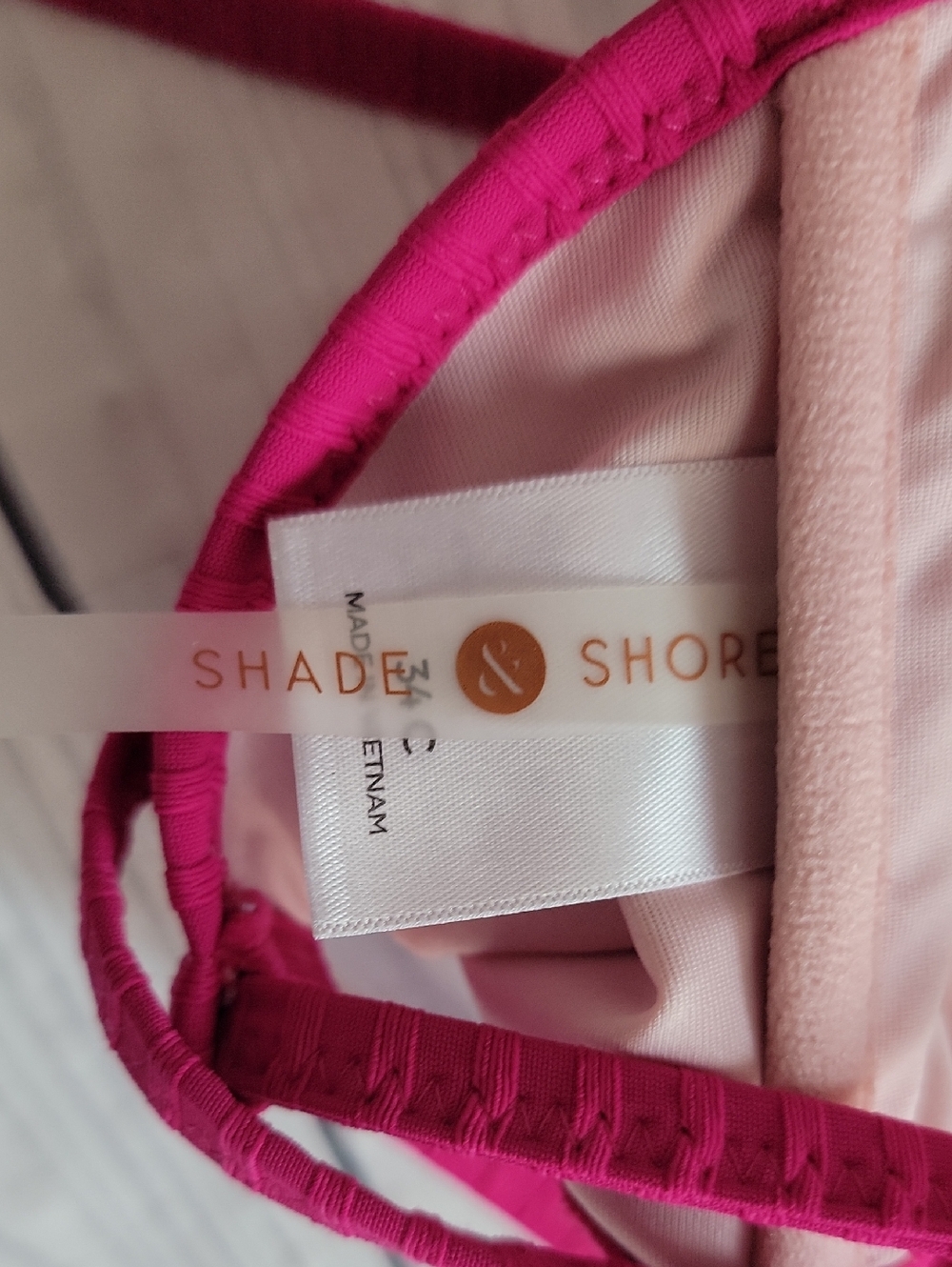 Shade & Shore Swimwear Strappy V-Neck Ribbed Bikini Top - Hot Pink Size 34C - Picture 7 of 8
